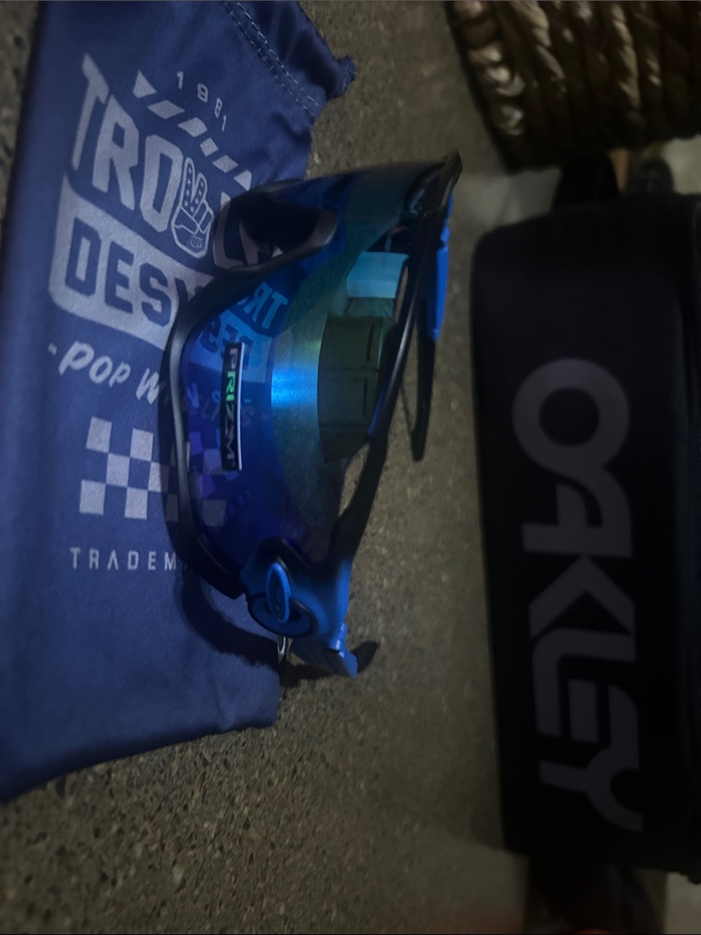 Oakley jawbreaker (sapphire fade collection limited) . Prizm Saph polarized lens